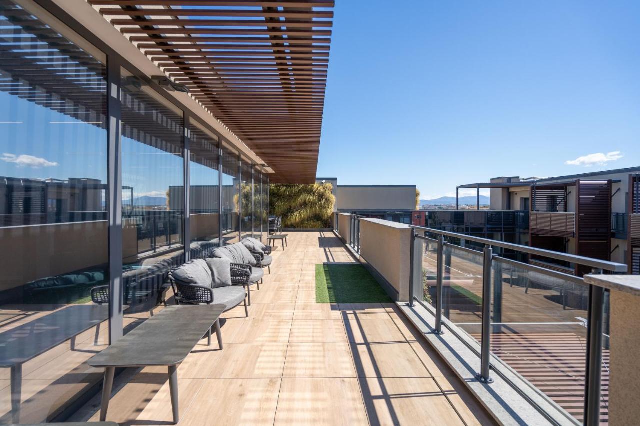 Aurealiving - Trastevere Suite With Rooftop & Gym, Your Place In Рим Екстериор снимка