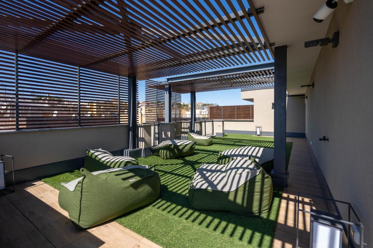 Aurealiving - Trastevere Suite With Rooftop & Gym, Your Place In Рим Екстериор снимка