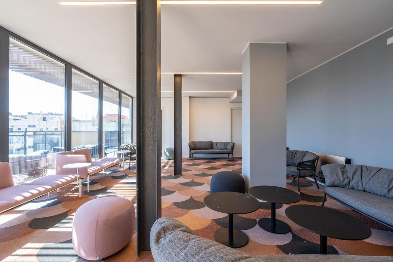 Aurealiving - Trastevere Suite With Rooftop & Gym, Your Place In Рим Екстериор снимка