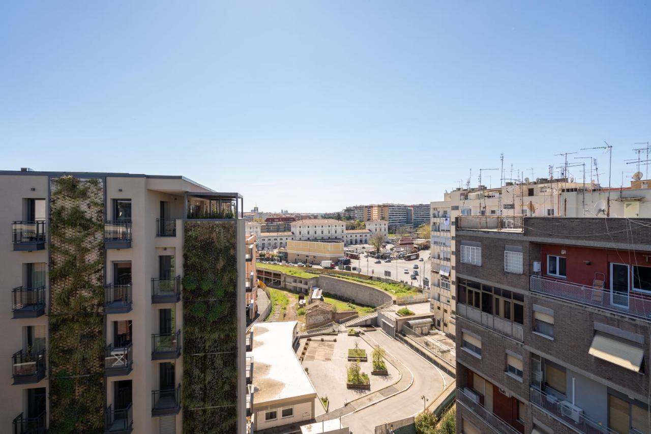 Aurealiving - Trastevere Suite With Rooftop & Gym, Your Place In Рим Екстериор снимка